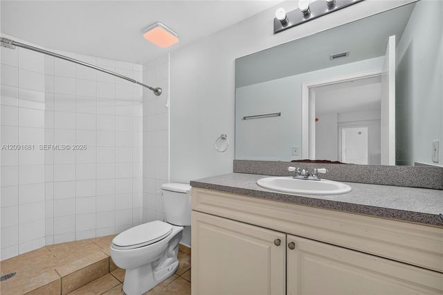 1 Glen Royal Parkway 903, Miami, FL 33125