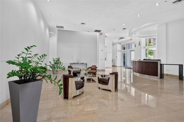1 Glen Royal Parkway 903, Miami, FL 33125