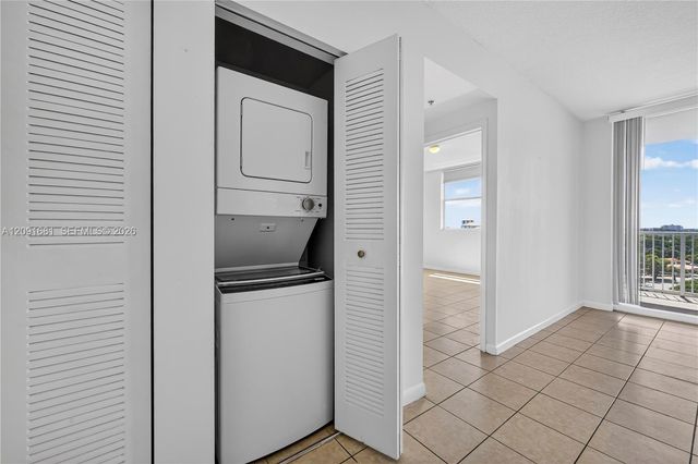 1 Glen Royal Parkway 903, Miami, FL 33125