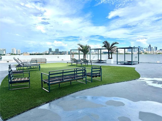 1 Glen Royal Parkway 903, Miami, FL 33125