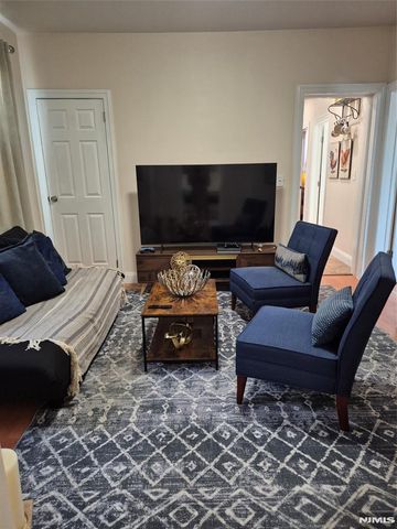 44 King Street 2nd Flr, Haledon, NJ 07508