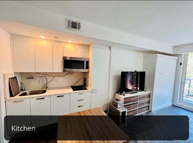 1753 E 12th Street 5D, Brooklyn, NY 11229
