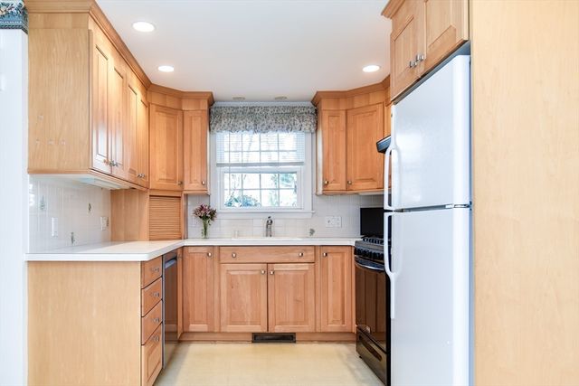 13 Normal Hill Road, Framingham, MA 01702