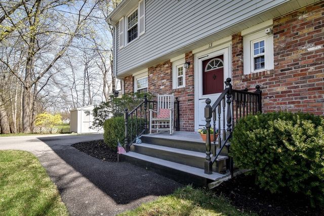 13 Normal Hill Road, Framingham, MA 01702