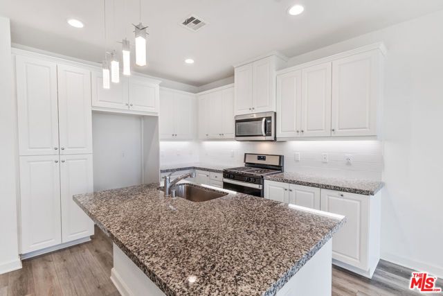 3970 S Oasis Paseo 222, Ontario, CA 91761