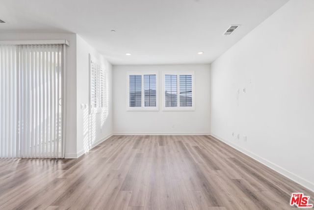 3970 S Oasis Paseo 222, Ontario, CA 91761