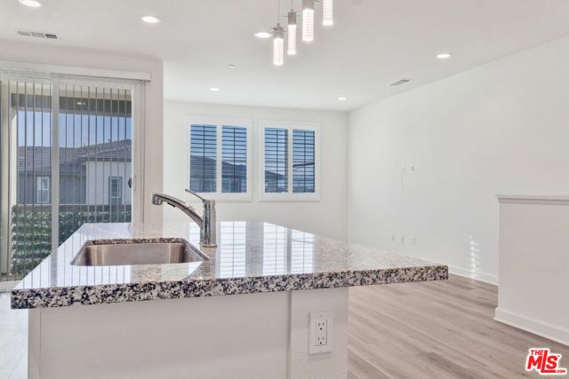 3970 S Oasis Paseo 222, Ontario, CA 91761