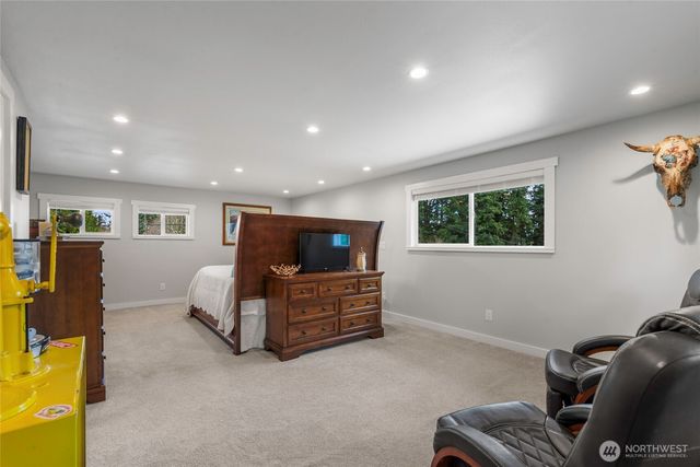 7016 98th Street Ct E, Puyallup, WA 98373