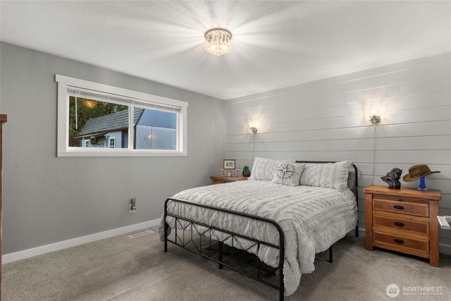 7016 98th Street Ct E, Puyallup, WA 98373