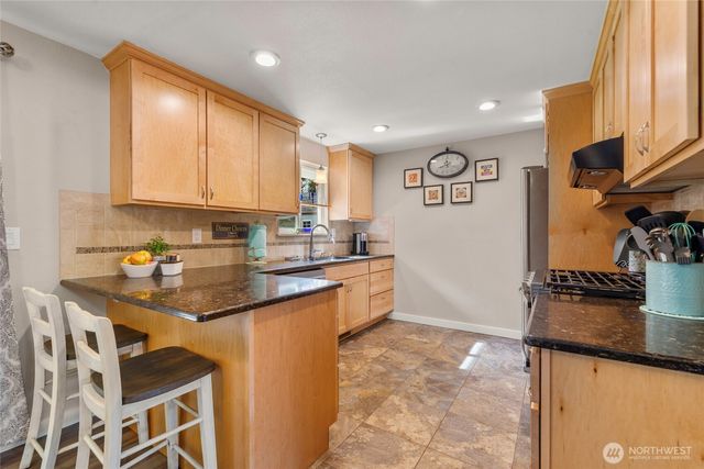 7016 98th Street Ct E, Puyallup, WA 98373