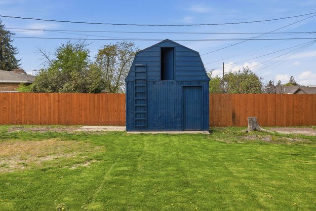 8105 E Cataldo Ave, Spokane Valley, WA 99212