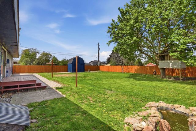 8105 E Cataldo Ave, Spokane Valley, WA 99212