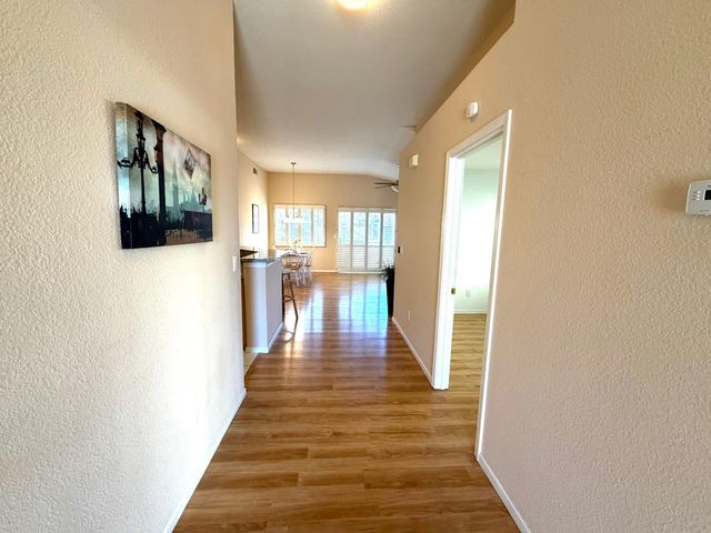 2385 Roualt St, Davis, CA 95618