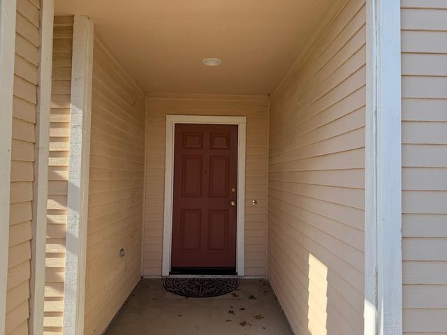 2385 Roualt St, Davis, CA 95618