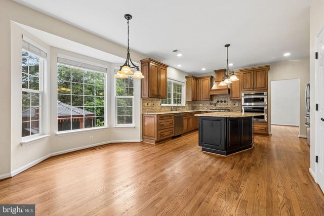 5871 PAINE RUN PL, Manassas, VA 20112