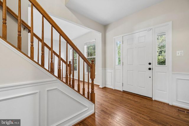 5871 PAINE RUN PL, Manassas, VA 20112