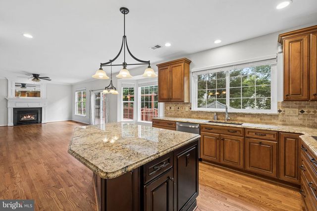 5871 PAINE RUN PL, Manassas, VA 20112