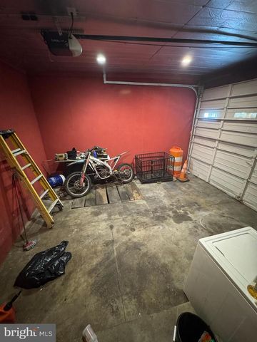 4339 WAYNE AVE, Philadelphia, PA 19140