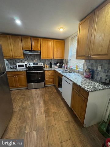 4339 WAYNE AVE, Philadelphia, PA 19140