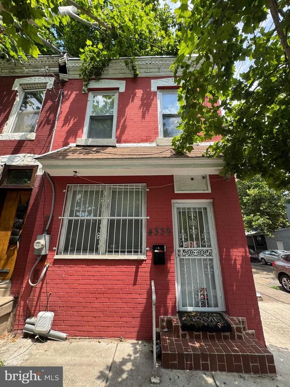 4339 WAYNE AVE, Philadelphia, PA 19140