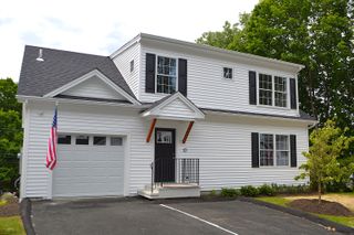42 Plumtrees Road 10, Bethel, CT 06801