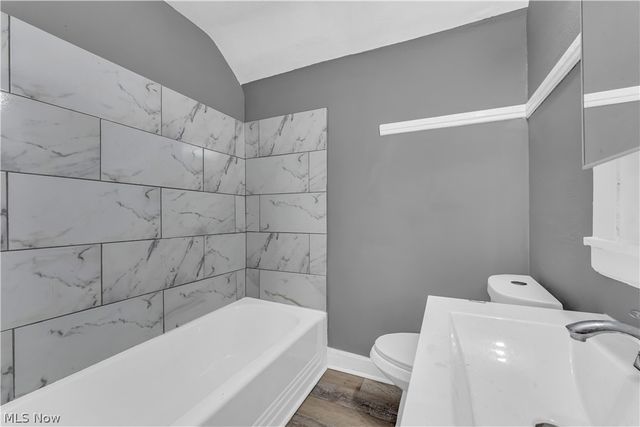 9303 Kempton Avenue, Cleveland, OH 44108