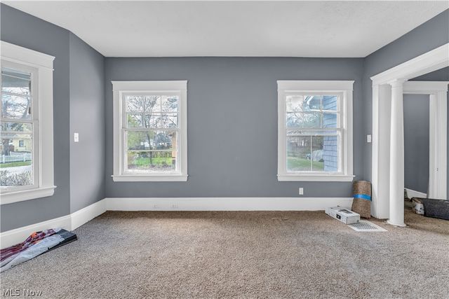 9303 Kempton Avenue, Cleveland, OH 44108