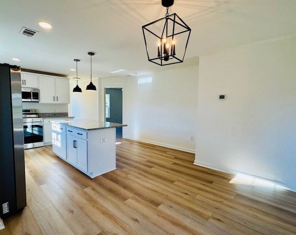 413 Vailview Dr, Nashville, TN 37207