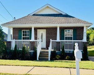 413 Vailview Dr, Nashville, TN 37207