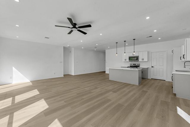 6181 Road 5503, Cleveland, TX 77327