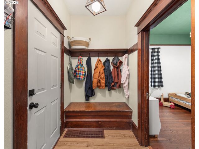 8012 Se 7TH Ave, Portland, OR 97202