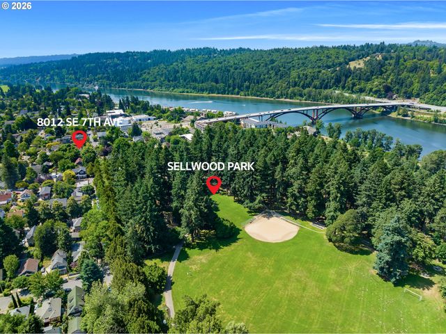 8012 Se 7TH Ave, Portland, OR 97202