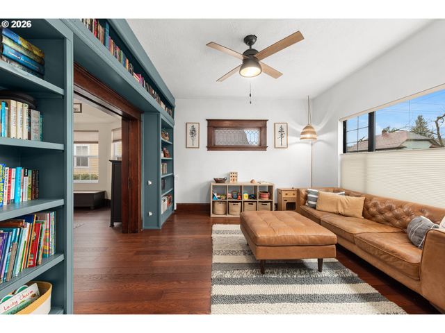 8012 Se 7TH Ave, Portland, OR 97202