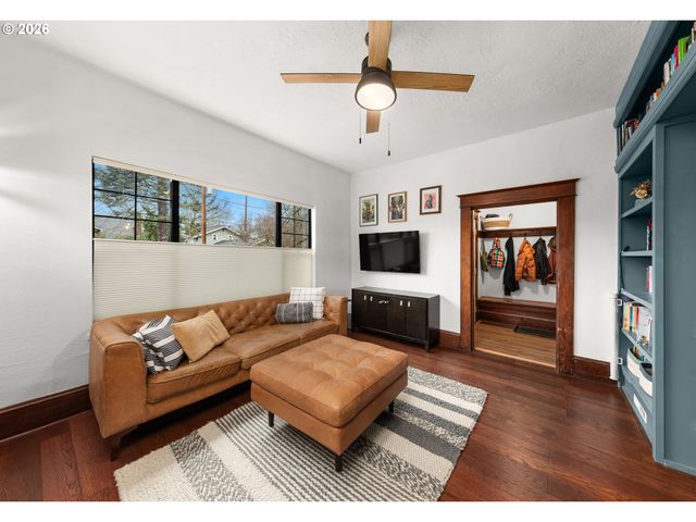 8012 Se 7TH Ave, Portland, OR 97202