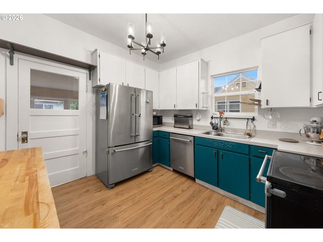 8012 Se 7TH Ave, Portland, OR 97202