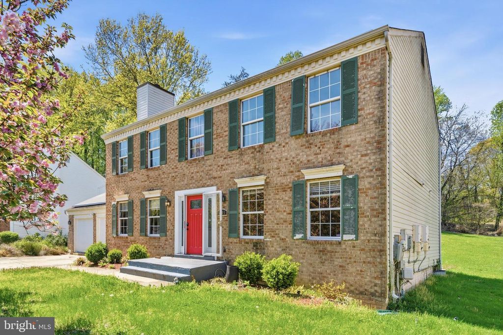 Image 1 of property listing at 6705 CHERRYFIELD RD, Fort Washington, MD 20744