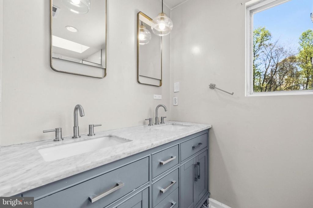 Image 18 of property listing at 6705 CHERRYFIELD RD, Fort Washington, MD 20744