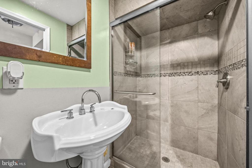 Image 27 of property listing at 6705 CHERRYFIELD RD, Fort Washington, MD 20744