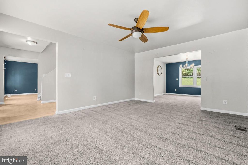 Image 4 of property listing at 6705 CHERRYFIELD RD, Fort Washington, MD 20744