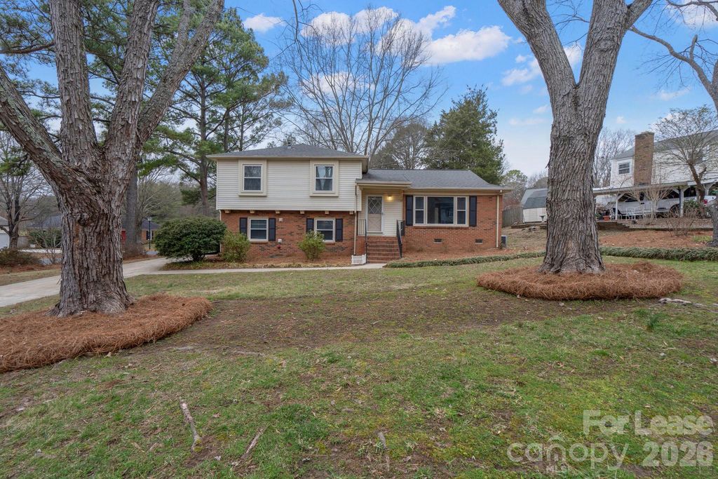 10932 Osprey Drive, Charlotte, NC 28226