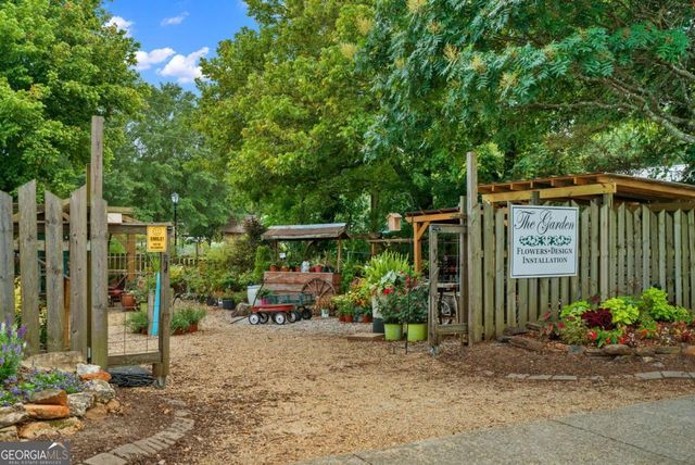 161 High Point Drive, Hoschton, GA 30548