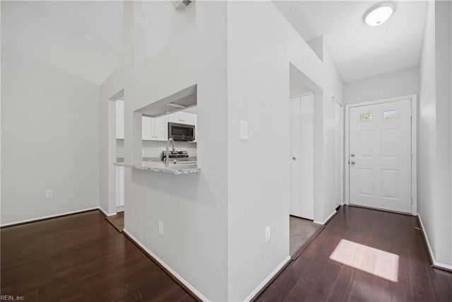 2129 Retreat CT, Virginia Beach, VA 23454