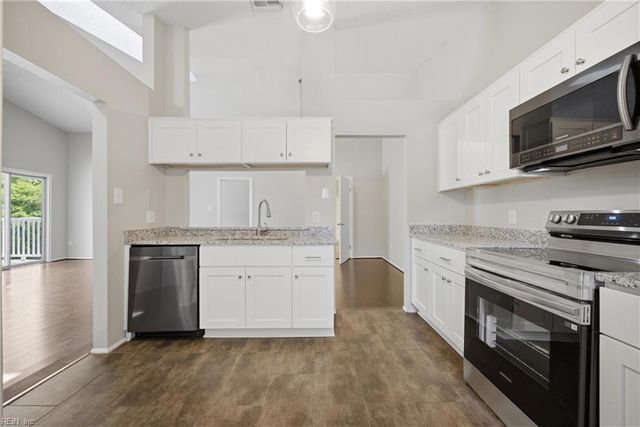 2129 Retreat CT, Virginia Beach, VA 23454