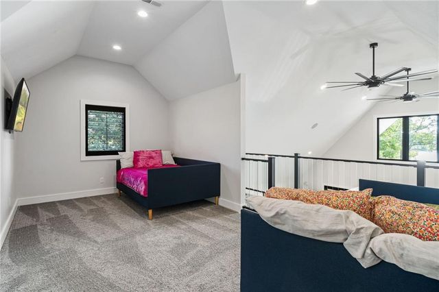 102 Angler Point, Gallatin, MO 64640