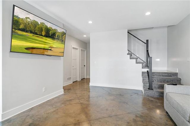 102 Angler Point, Gallatin, MO 64640