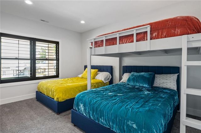 102 Angler Point, Gallatin, MO 64640