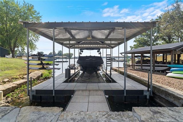 102 Angler Point, Gallatin, MO 64640