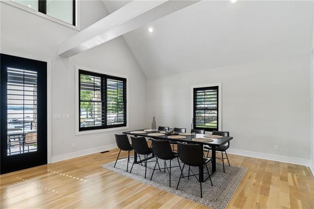 102 Angler Point, Gallatin, MO 64640