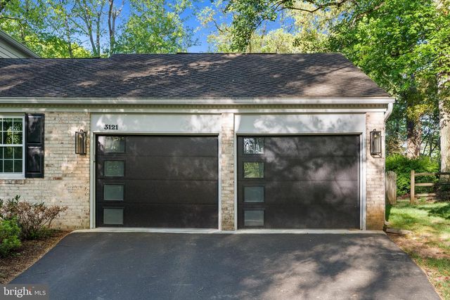 3121 TRENHOLM DR, Oakton, VA 22124
