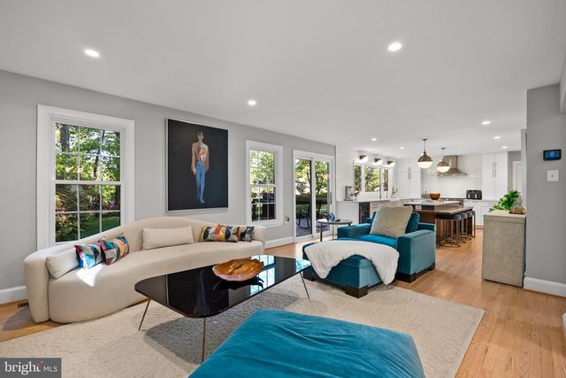 3121 TRENHOLM DR, Oakton, VA 22124